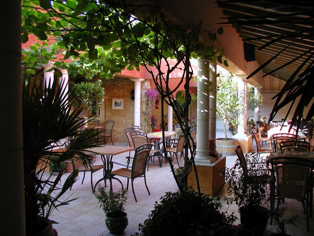 Apartmán Pousterle De Sabran - Piscine & Hammam Exteriér fotografie